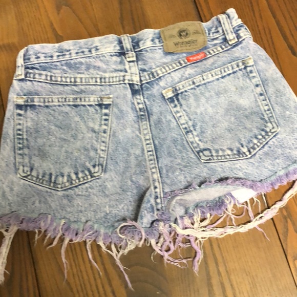 vintage wrangler distressed high rise shorts 30 - Picture 4 of 6